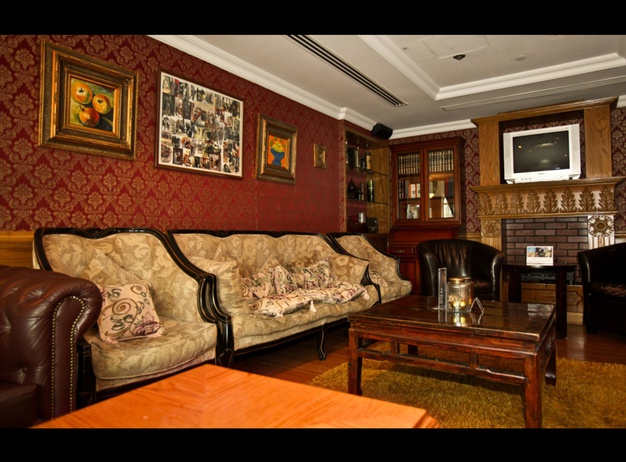 Sherlock Holmes English Pub Arabian Courtyard Hotel & Spa en Bur Dubai